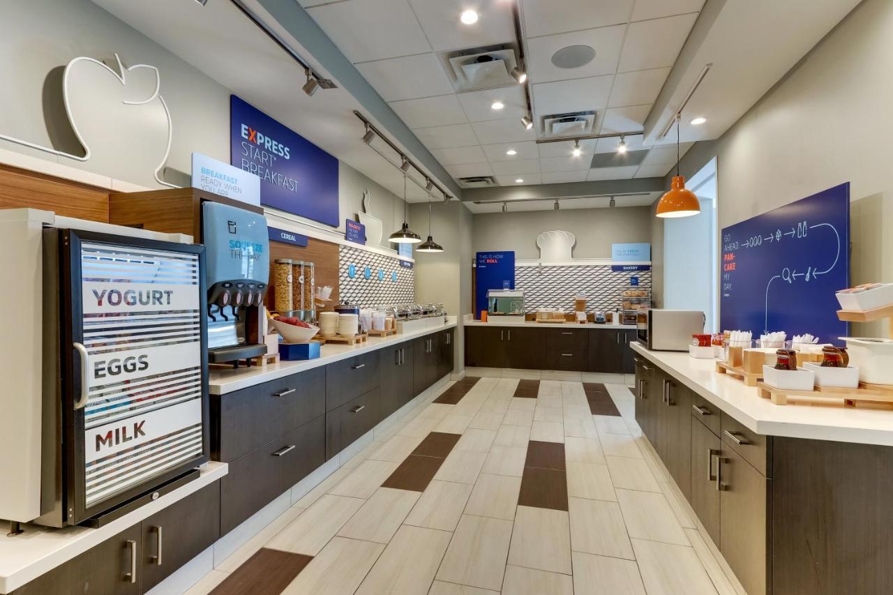 Holiday Inn Express - Wilmington - Porters Neck By Ihg Eksteriør bilde